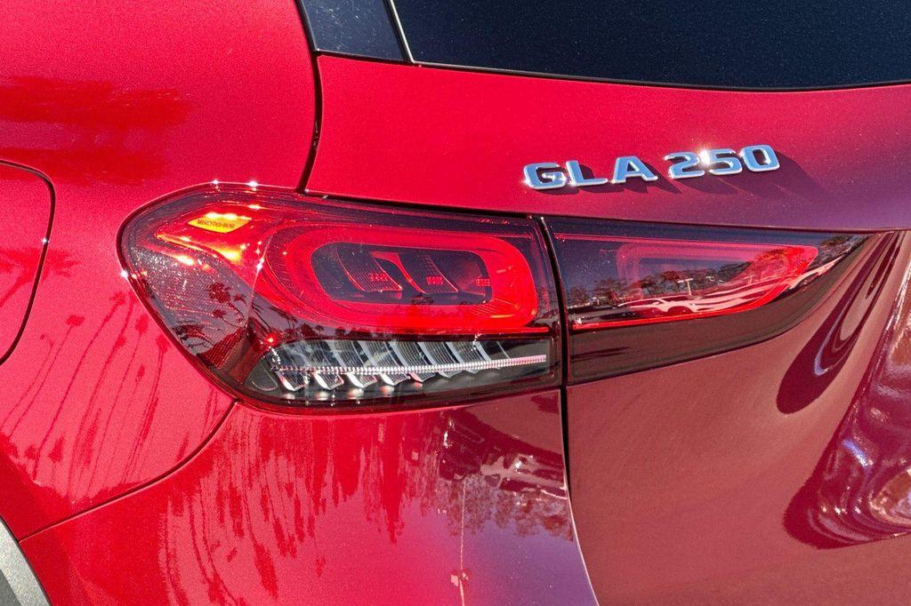 used 2021 Mercedes-Benz GLA 250 car, priced at $25,982