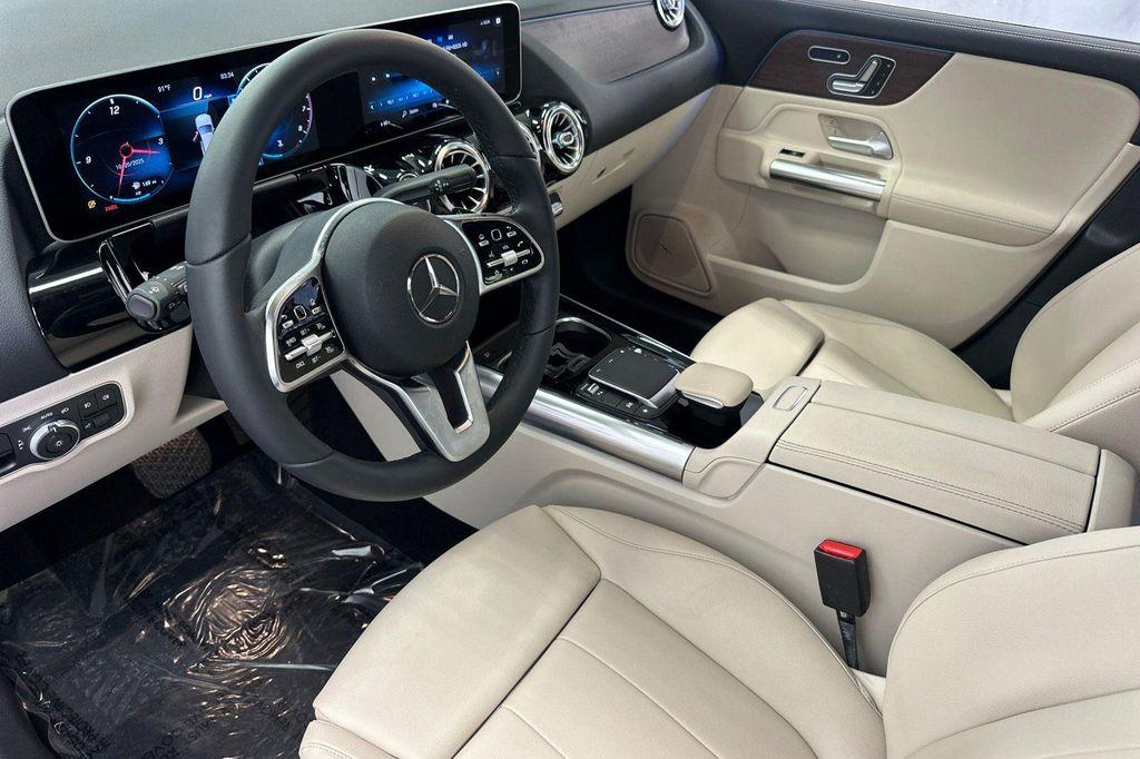 used 2021 Mercedes-Benz GLA 250 car, priced at $25,982