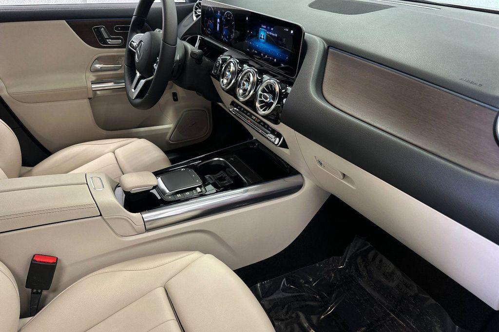 used 2021 Mercedes-Benz GLA 250 car, priced at $25,982