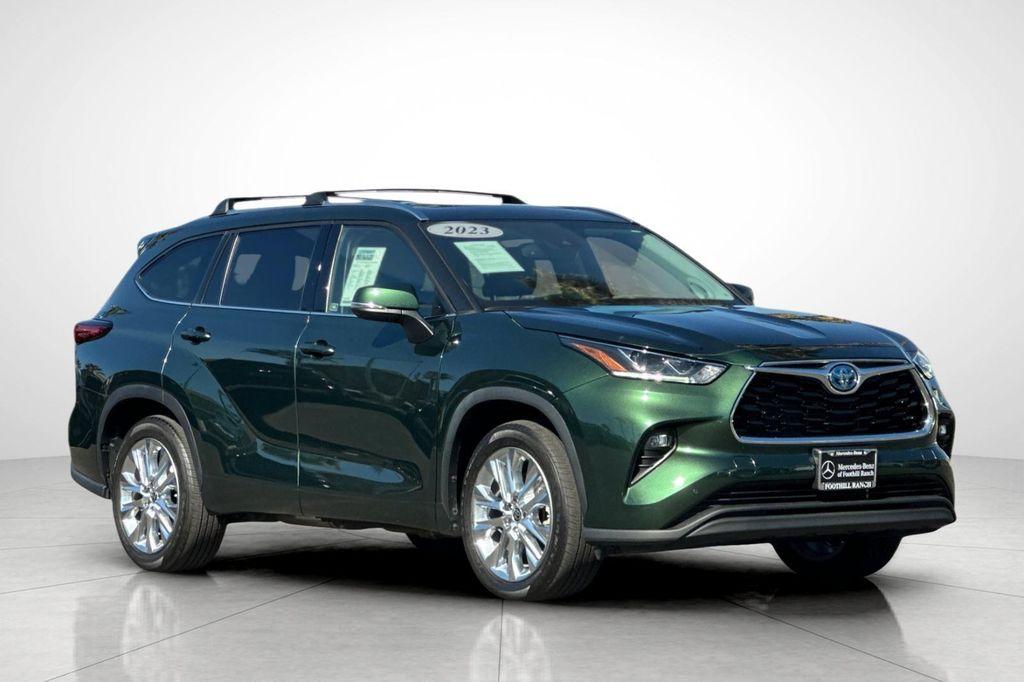 used 2023 Toyota Highlander Hybrid car, priced at $42,984