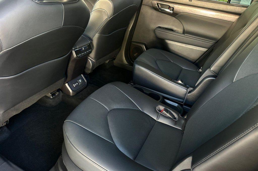 used 2023 Toyota Highlander Hybrid car, priced at $42,984