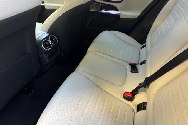 new 2025 Mercedes-Benz GLC 350e car, priced at $69,205