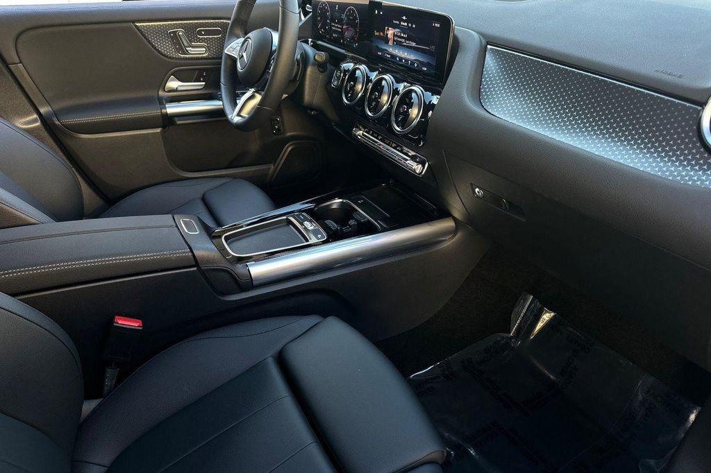 used 2026 Mercedes-Benz GLA 250 car, priced at $43,735