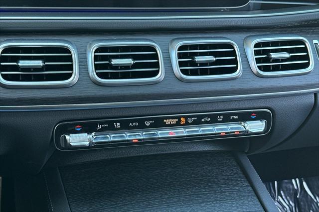 new 2025 Mercedes-Benz GLS 580 car, priced at $117,695