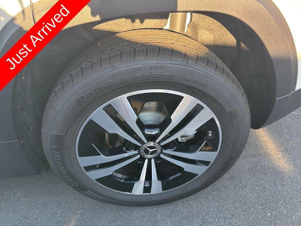 used 2026 Mercedes-Benz GLB 250 car, priced at $45,585