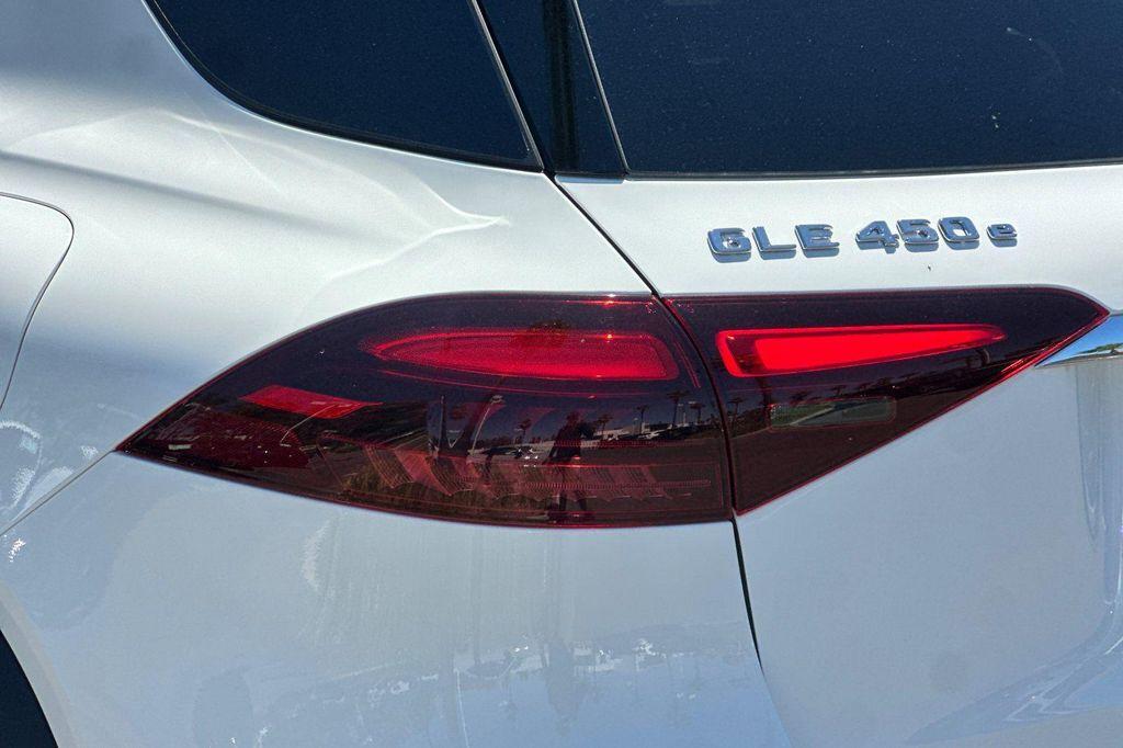 new 2026 Mercedes-Benz GLE 450e car, priced at $77,830