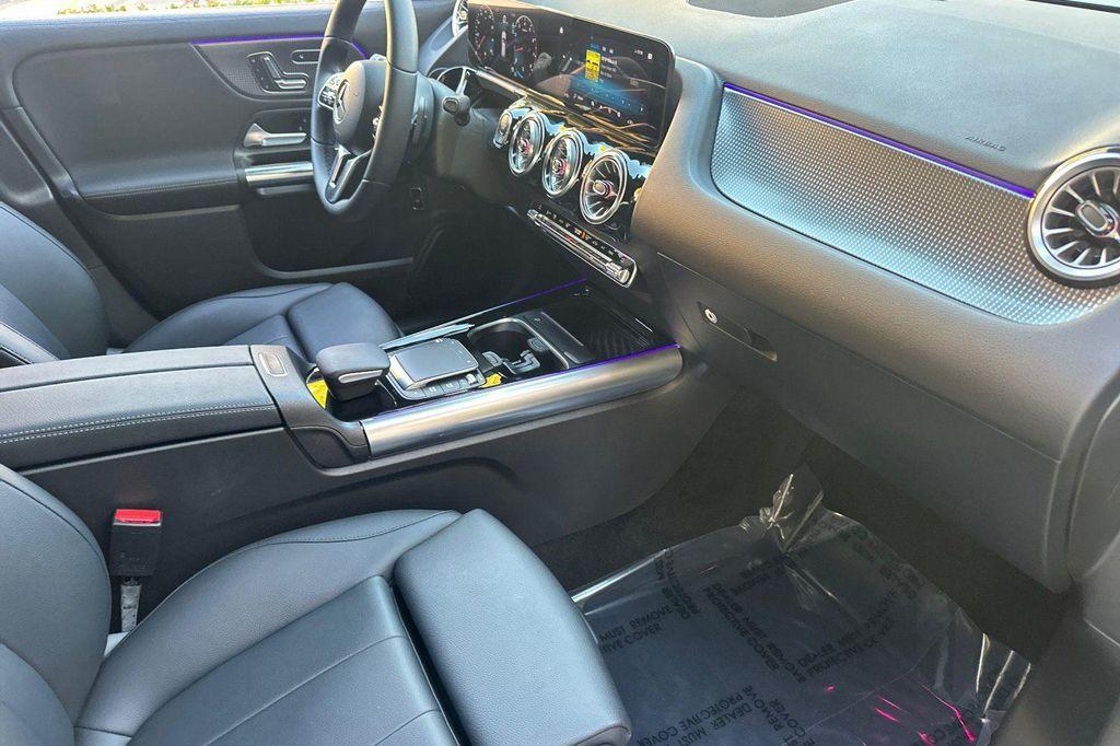 used 2023 Mercedes-Benz GLA 250 car, priced at $27,984