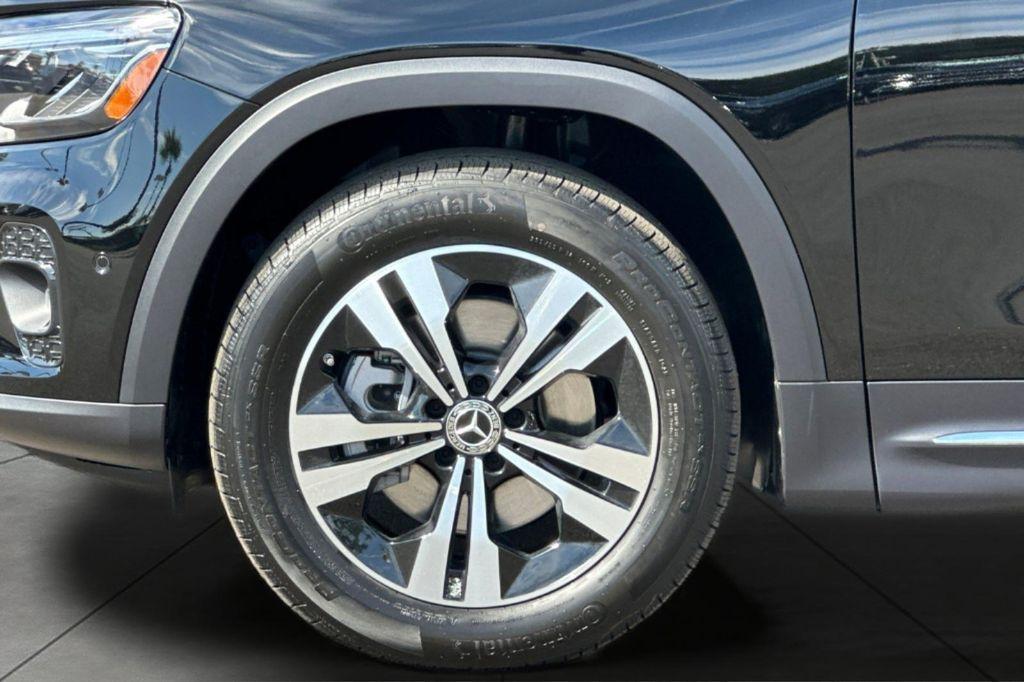 new 2026 Mercedes-Benz GLB 250 car, priced at $47,950