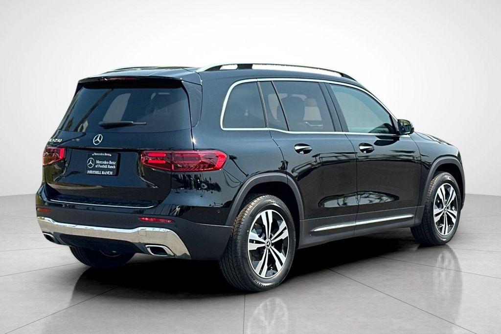 new 2025 Mercedes-Benz GLB 250 car, priced at $42,636
