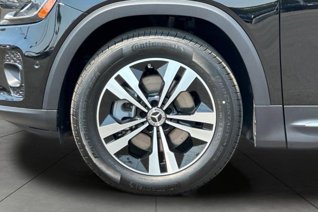 new 2025 Mercedes-Benz GLB 250 car, priced at $42,636