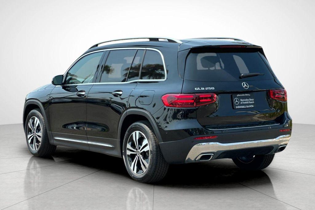 new 2025 Mercedes-Benz GLB 250 car, priced at $42,636