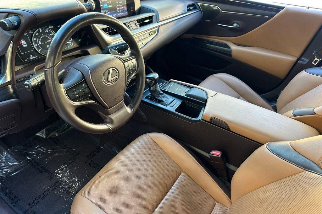 used 2019 Lexus ES 350 car, priced at $28,983