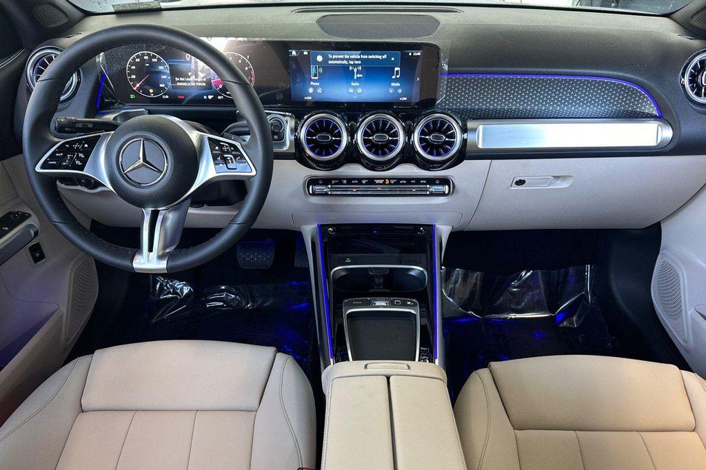 new 2025 Mercedes-Benz GLB 250 car, priced at $39,602