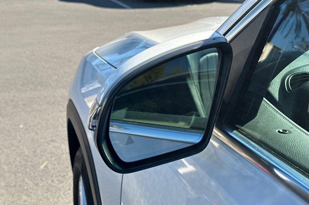 used 2021 Mercedes-Benz GLB 250 car, priced at $24,984