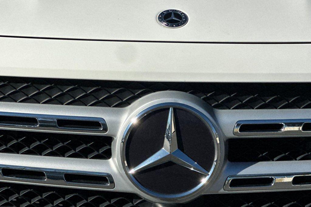 used 2021 Mercedes-Benz GLB 250 car, priced at $24,984
