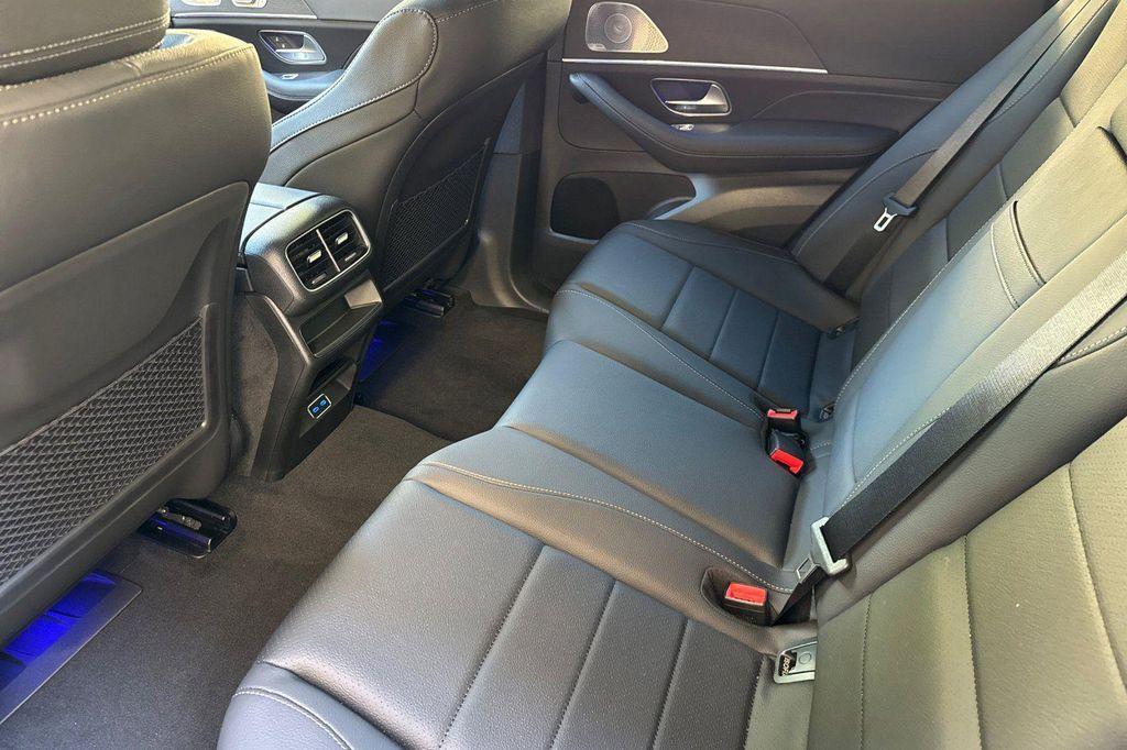 new 2026 Mercedes-Benz GLE 450 car, priced at $84,515