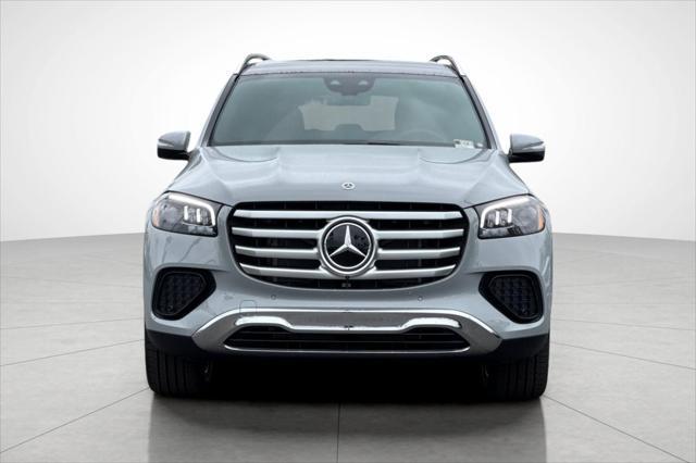 new 2025 Mercedes-Benz GLS 450 car, priced at $95,065
