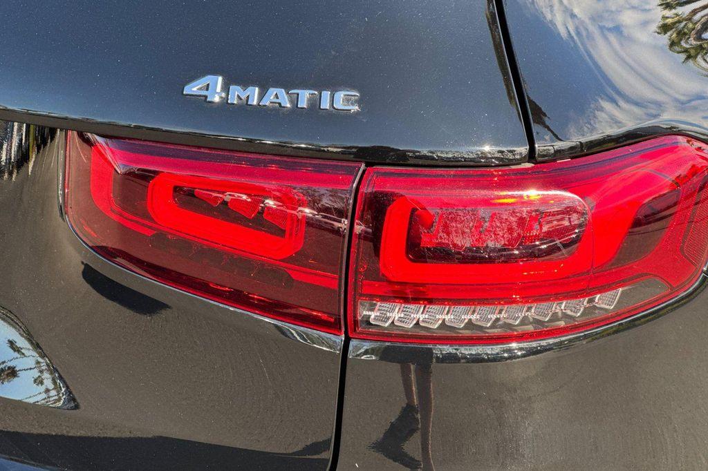 used 2022 Mercedes-Benz GLB 250 car, priced at $29,884