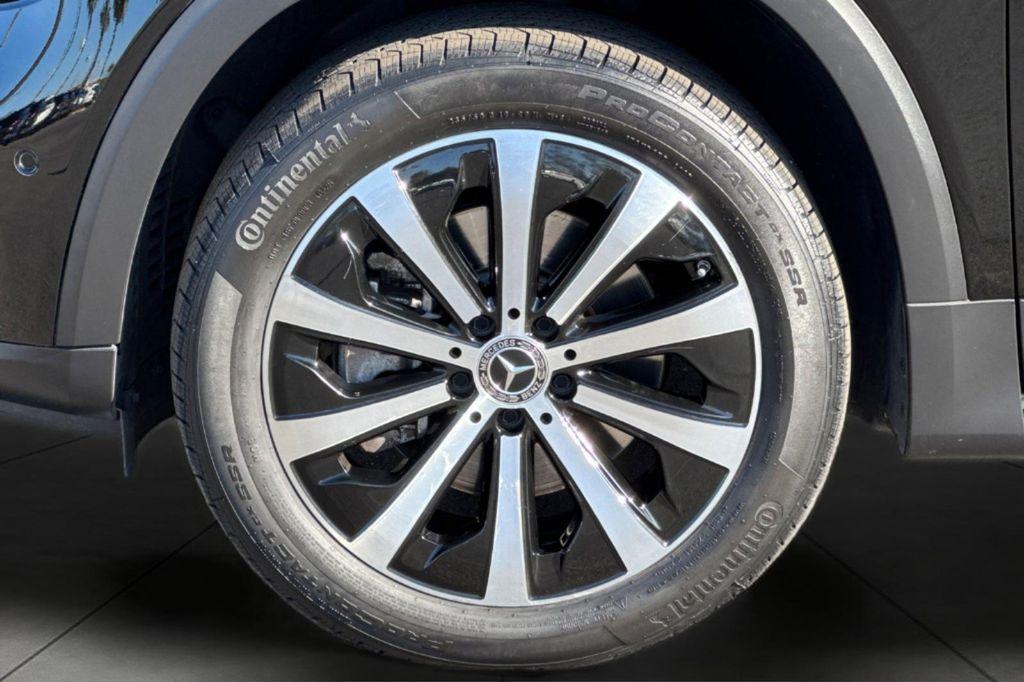 used 2022 Mercedes-Benz GLB 250 car, priced at $29,884