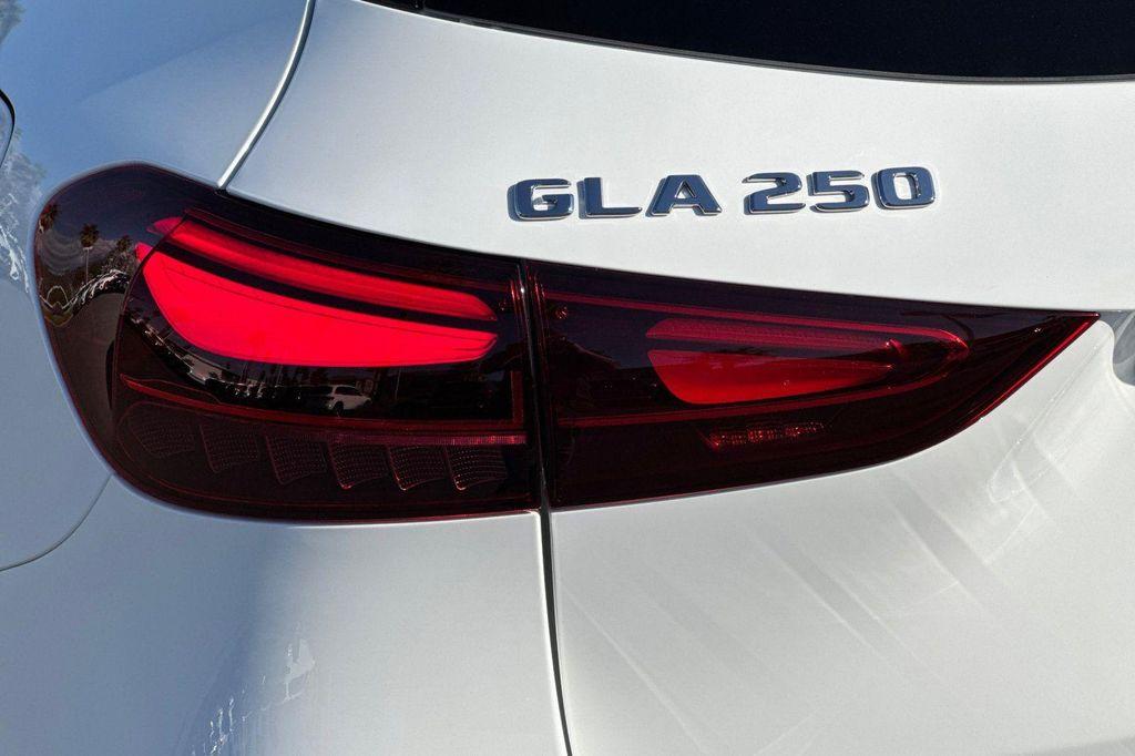 new 2026 Mercedes-Benz GLA 250 car, priced at $43,780