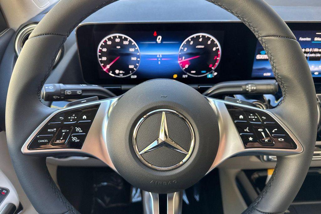 new 2026 Mercedes-Benz GLA 250 car, priced at $43,780