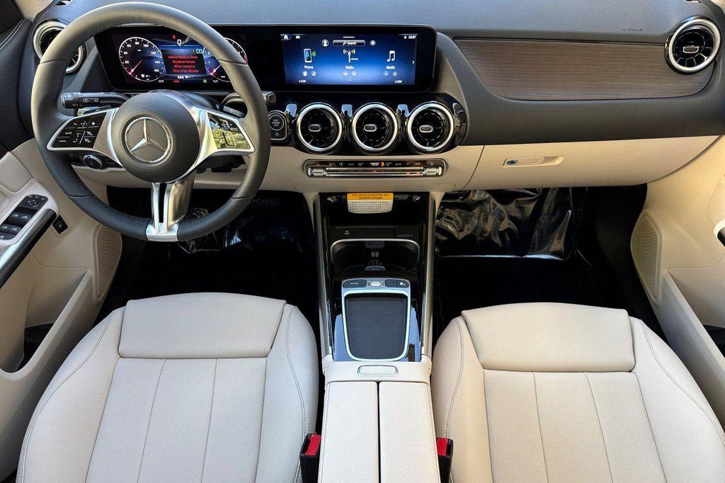 new 2026 Mercedes-Benz GLA 250 car, priced at $43,780