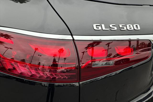 new 2025 Mercedes-Benz GLS 580 car, priced at $118,655