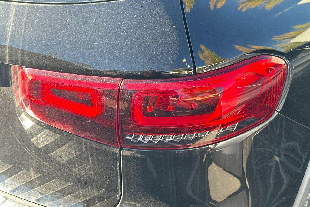 used 2020 Mercedes-Benz GLB 250 car, priced at $25,984