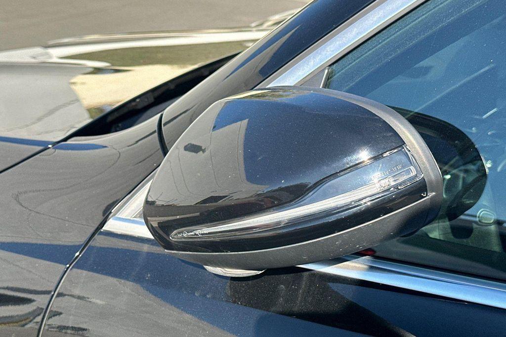 used 2020 Mercedes-Benz GLB 250 car, priced at $25,984