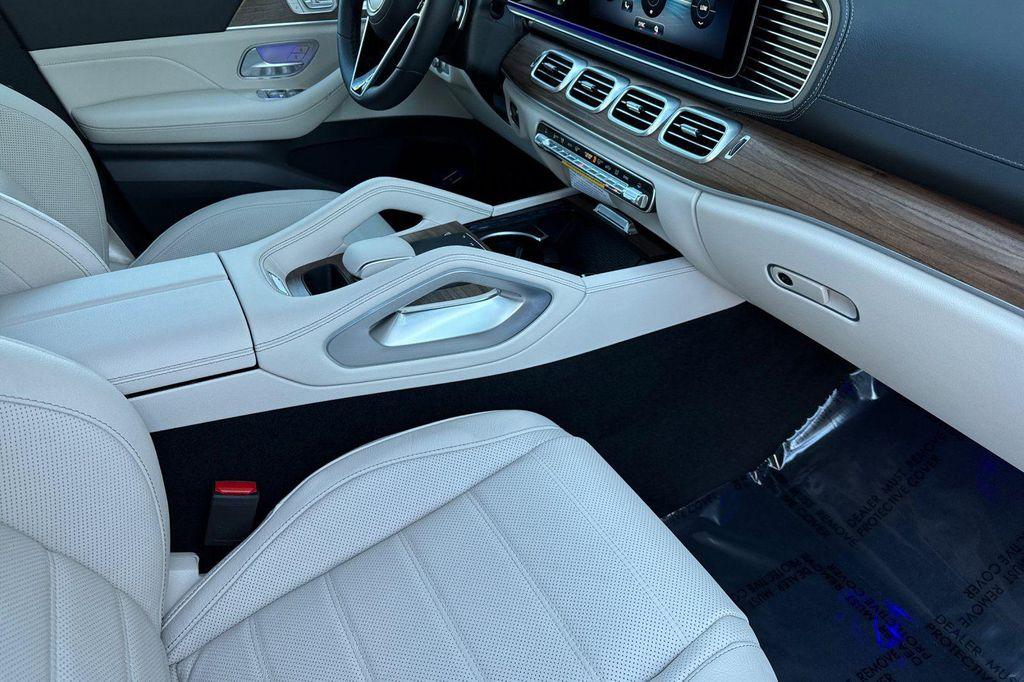 new 2026 Mercedes-Benz GLE 450 car, priced at $83,935