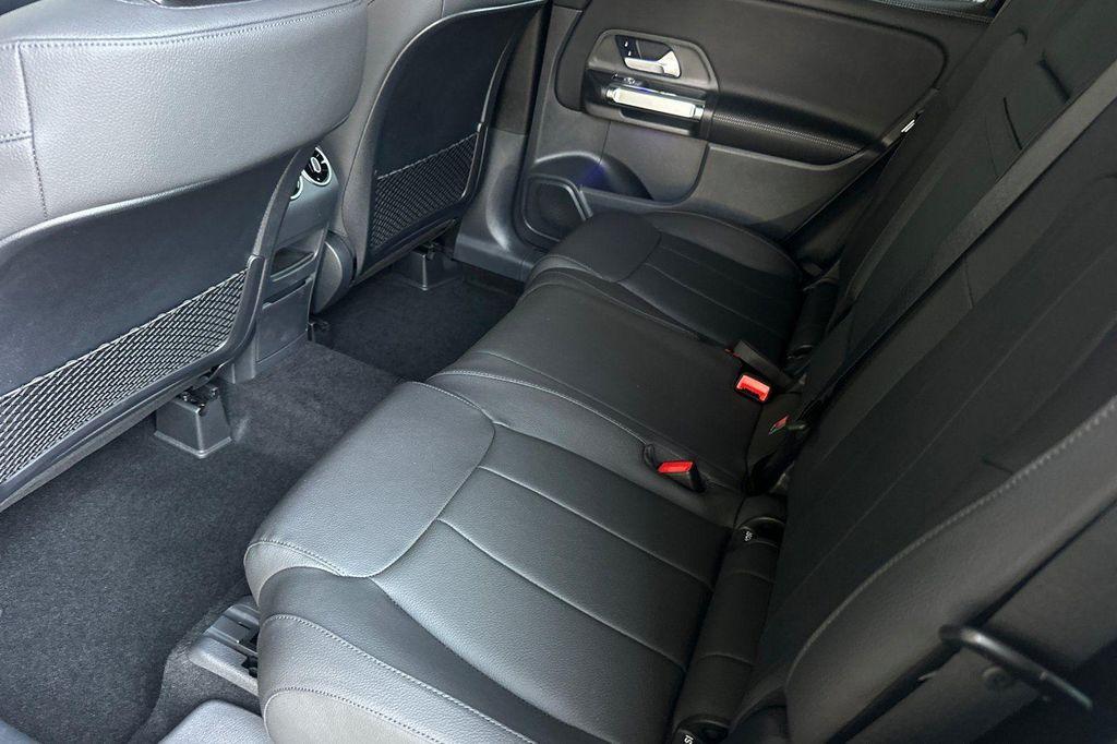 new 2025 Mercedes-Benz GLB 250 car, priced at $47,145