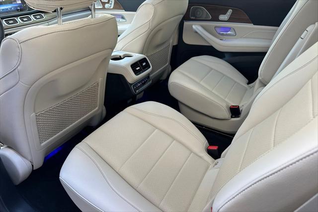 new 2025 Mercedes-Benz GLS 450 car, priced at $92,265