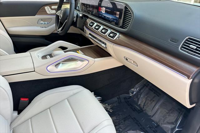 new 2025 Mercedes-Benz GLS 450 car, priced at $92,265