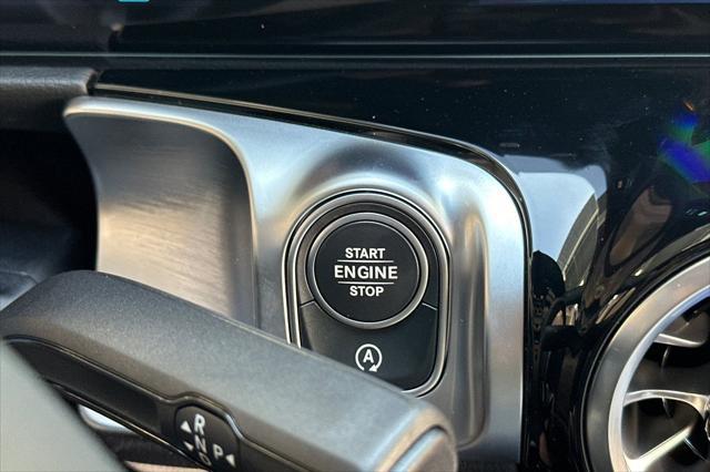 new 2025 Mercedes-Benz GLB 250 car, priced at $41,488