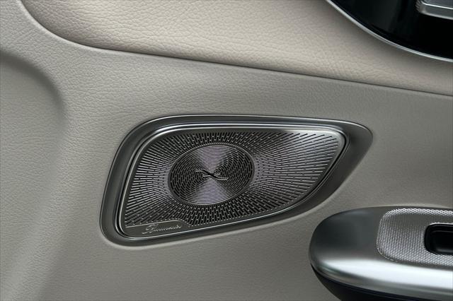 new 2025 Mercedes-Benz GLC 350e car, priced at $64,055