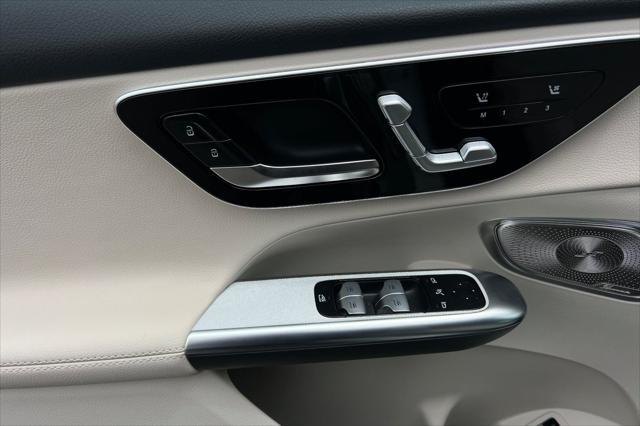 new 2025 Mercedes-Benz GLC 350e car, priced at $64,055