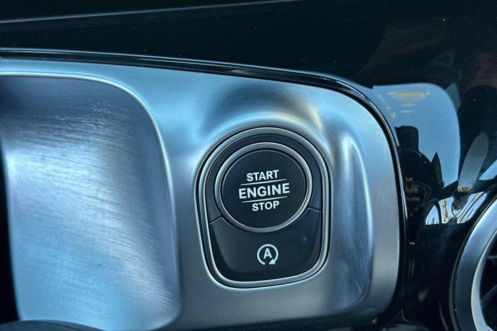 used 2022 Mercedes-Benz GLB 250 car, priced at $26,984