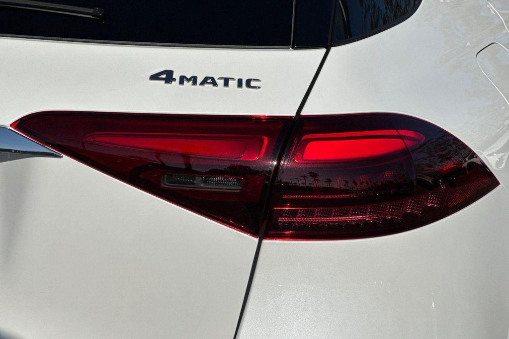 used 2025 Mercedes-Benz GLE 450 car, priced at $71,484