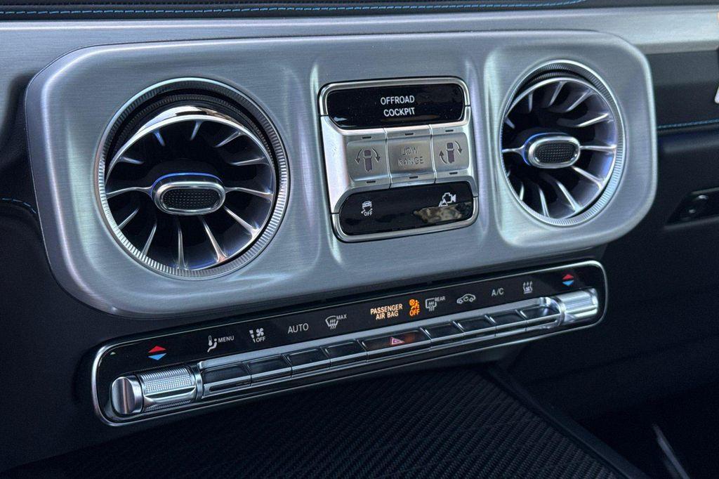 new 2025 Mercedes-Benz G-Class car, priced at $168,641