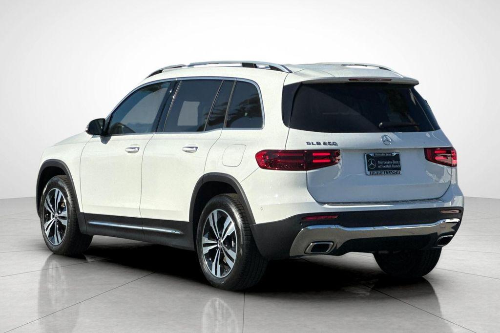 new 2025 Mercedes-Benz GLB 250 car, priced at $39,602