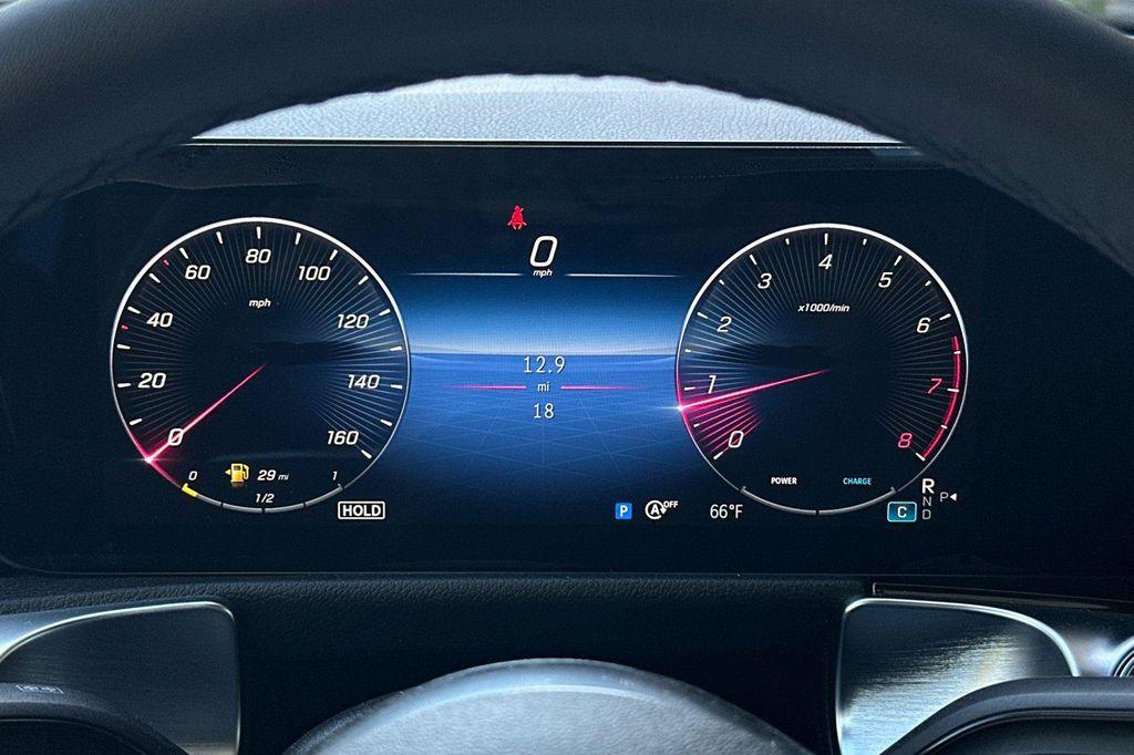 new 2025 Mercedes-Benz GLB 250 car, priced at $39,602