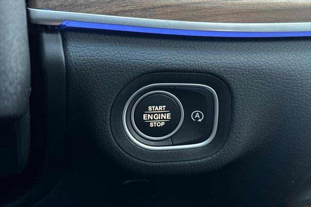 new 2025 Mercedes-Benz GLS 450 car, priced at $97,045