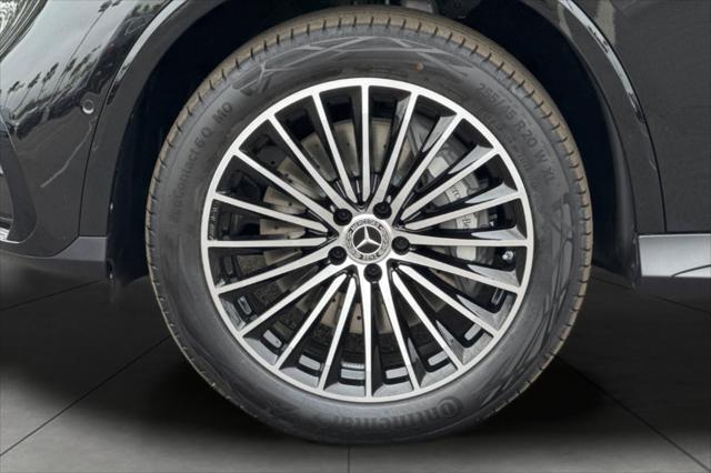 new 2025 Mercedes-Benz GLC 300 car, priced at $67,105