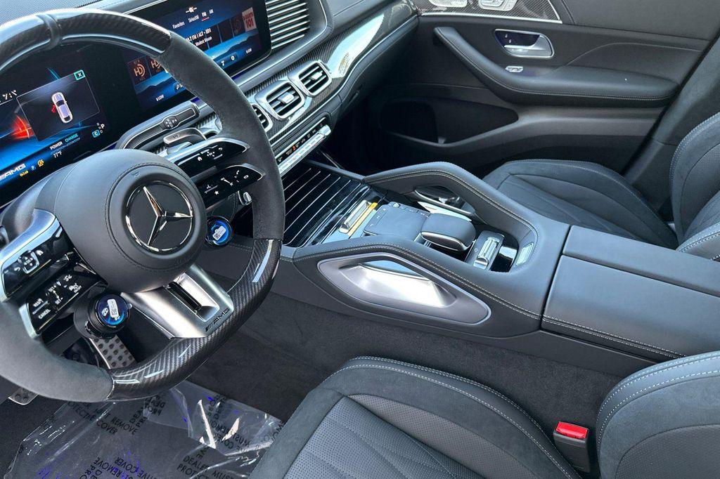 new 2025 Mercedes-Benz AMG GLE 63 car, priced at $128,201
