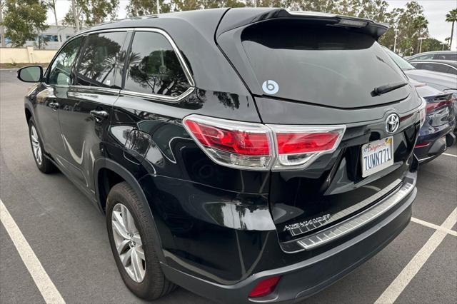 used 2016 Toyota Highlander car, priced at $19,894