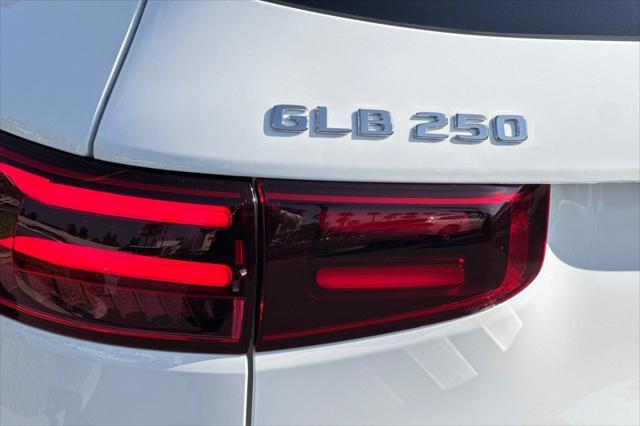 new 2025 Mercedes-Benz GLB 250 car, priced at $41,875