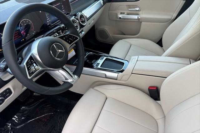 new 2025 Mercedes-Benz GLB 250 car, priced at $41,875