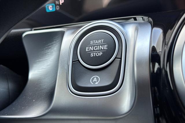 new 2025 Mercedes-Benz GLB 250 car, priced at $41,875