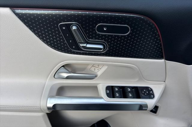 new 2025 Mercedes-Benz GLB 250 car, priced at $41,875
