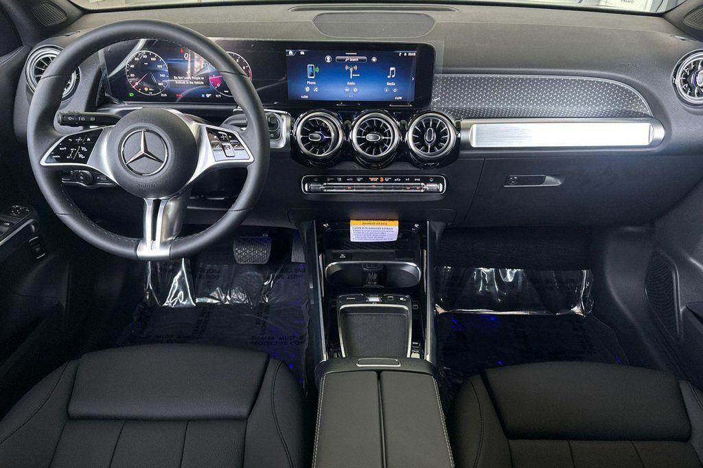 new 2025 Mercedes-Benz GLB 250 car, priced at $47,145